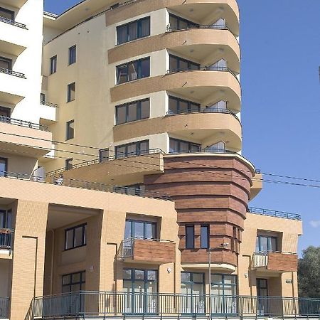 Tisza Palota Apartmanok Szegedin Exterior foto