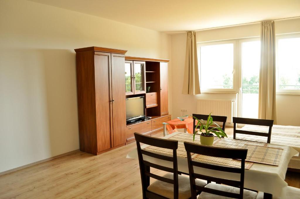 Tisza Palota Apartmanok Szegedin Zimmer foto