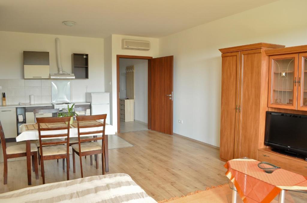 Tisza Palota Apartmanok Szegedin Zimmer foto