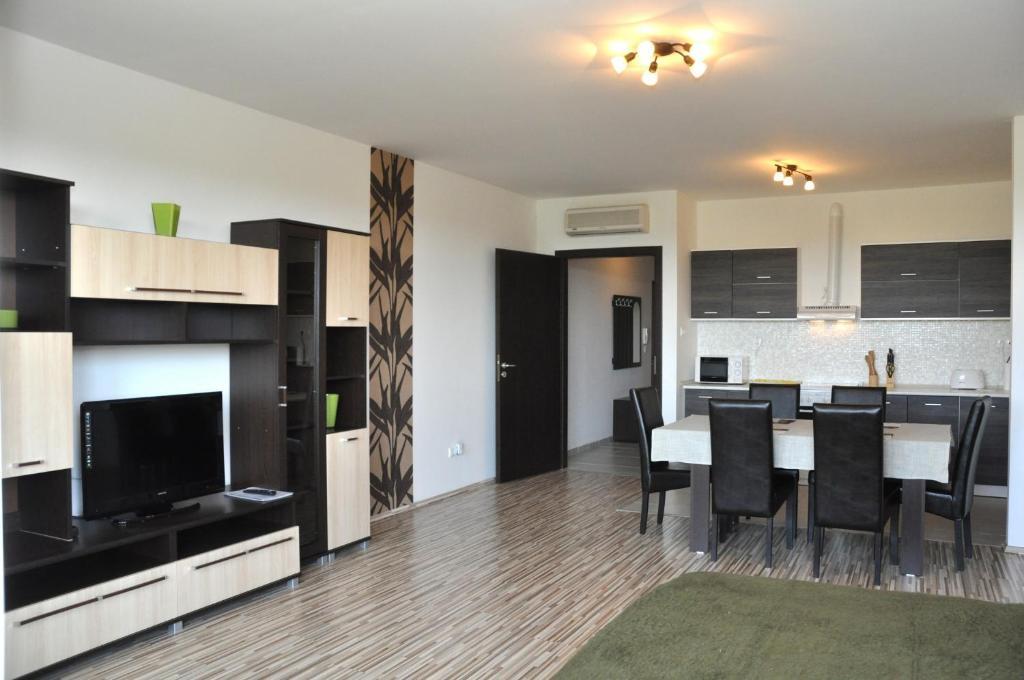 Tisza Palota Apartmanok Szegedin Zimmer foto