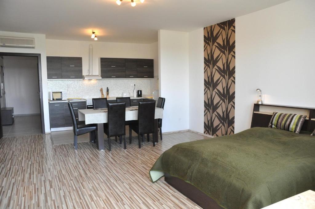 Tisza Palota Apartmanok Szegedin Zimmer foto