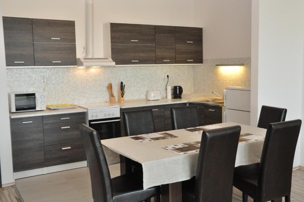 Tisza Palota Apartmanok Szegedin Zimmer foto