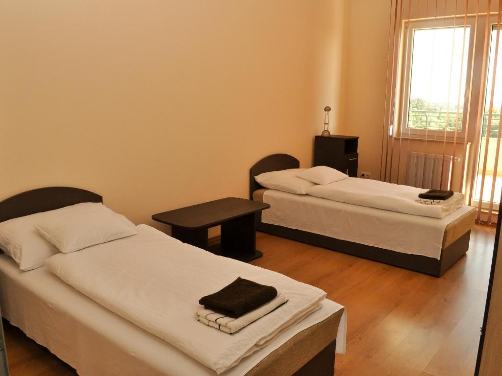 Tisza Palota Apartmanok Szegedin Zimmer foto